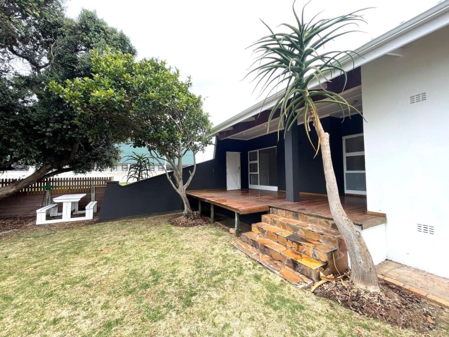 4 Bedroom Property for Sale in Mossel Bay Central Western Cape